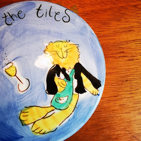 Beth for Whittard of Chelsea Hand-painted Stoneware Coaster Cats Out On The Tile - Picture 4 of 13